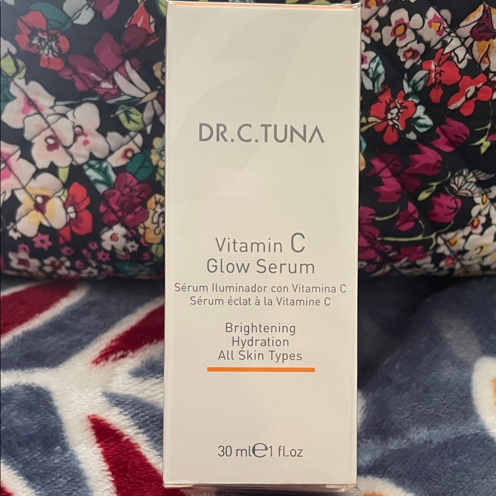 Farmasi Dr. C. Tuna Vitamin C Glow Serum - Bright Orange - Picture 3 of 3